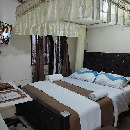 Executive Suite - Self Check Inn Kisumu Esterno foto